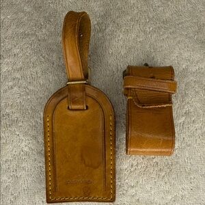 Vintage Louis Vuitton Luggage Tag and Poignier in Vachetta Leather (11A)